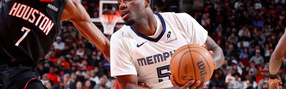 开云体育官网-面对火箭不断打铁，灰熊替补后场这样的状态还能留在轮换阵容中？