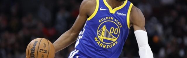 开云体育-身后火箭步步紧逼 库明加独挑勇士锋线大梁